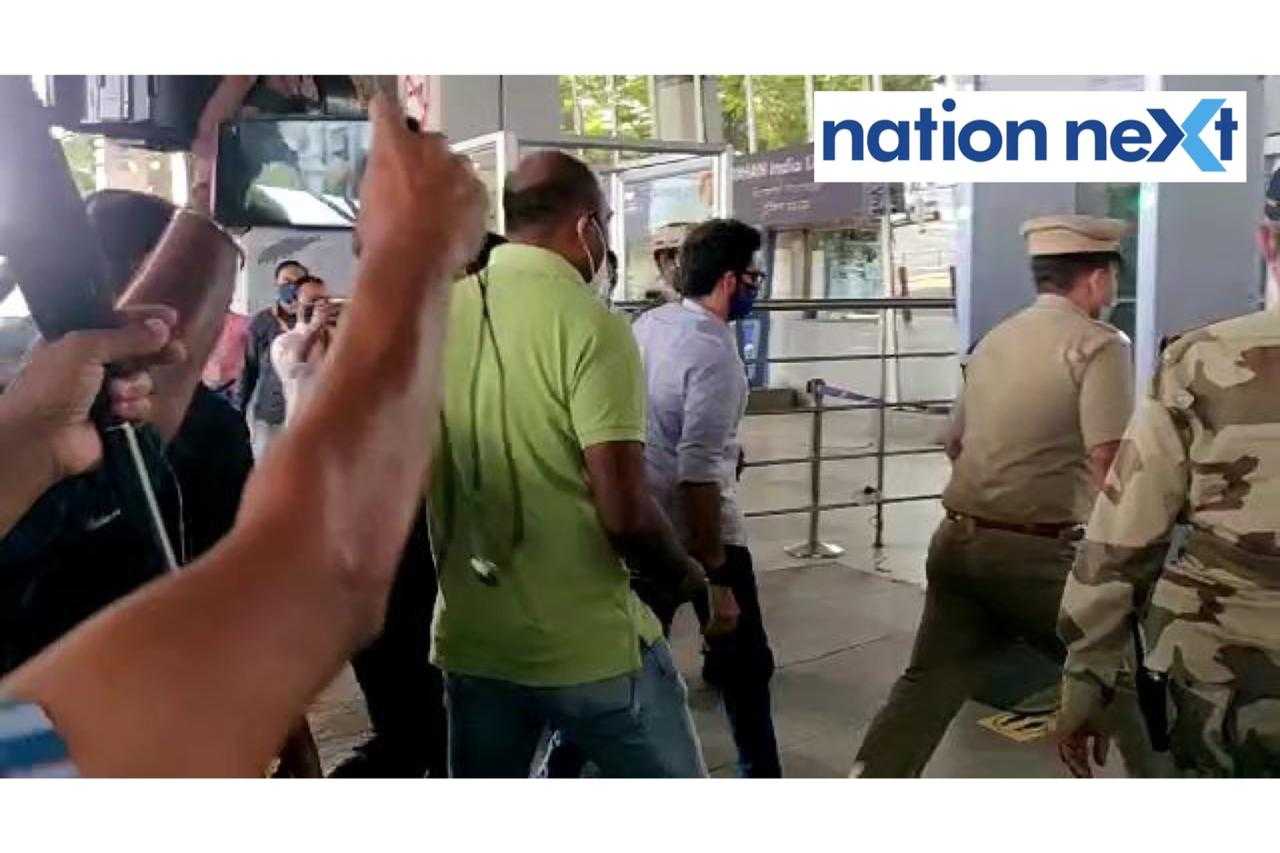 Aaditya, amid tight security, at Nagpur airport today